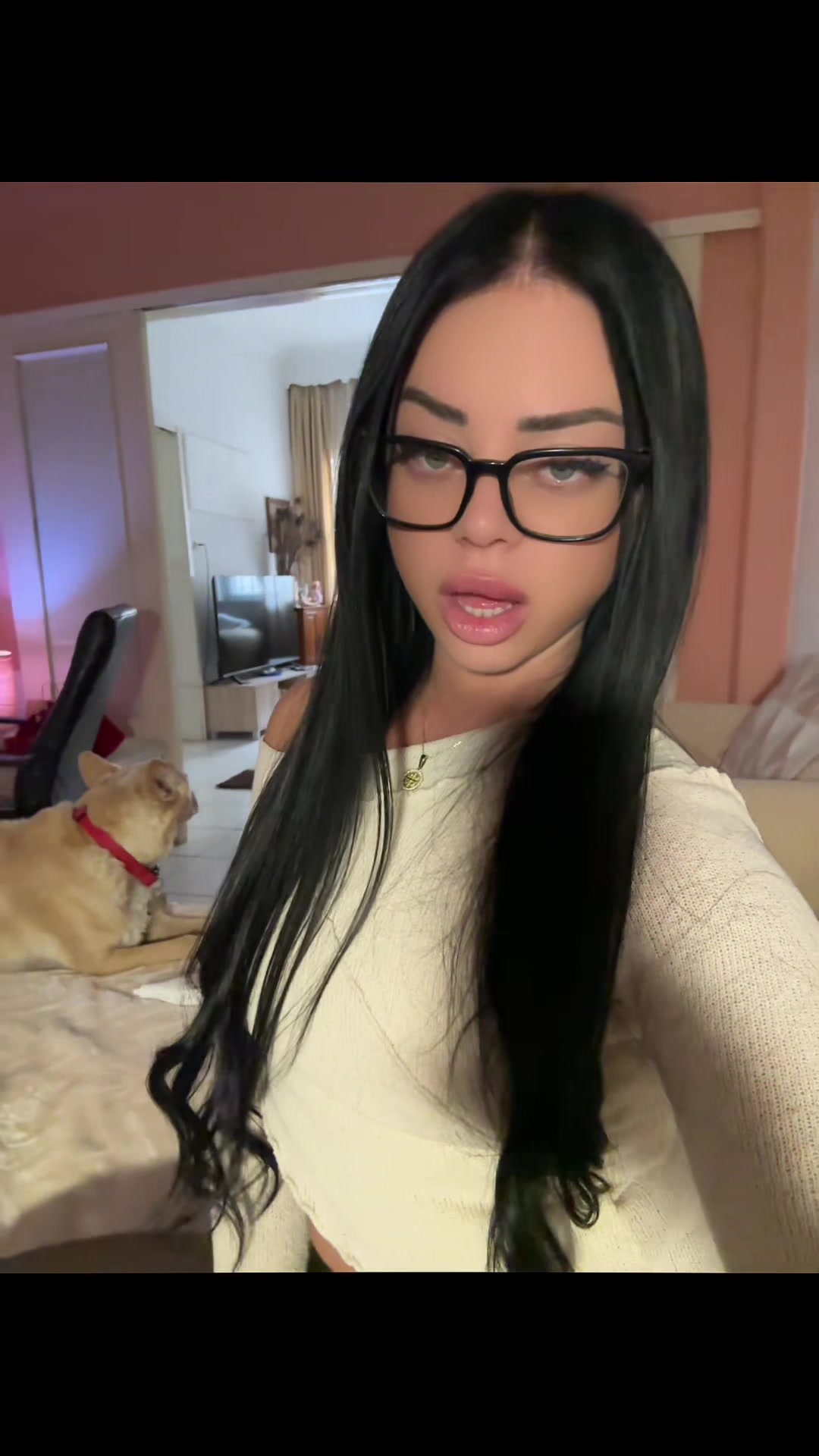 @Dora__Martinez