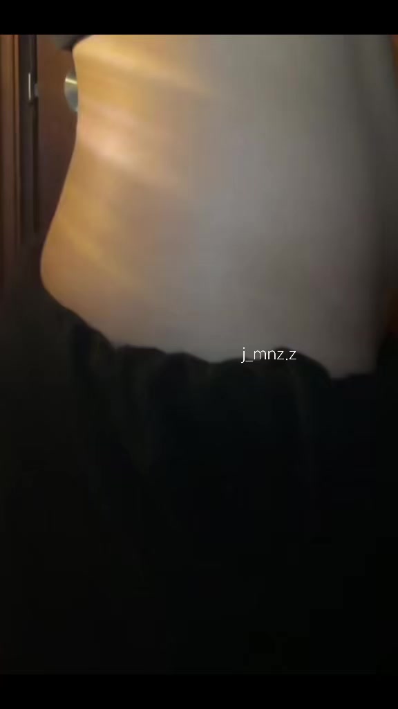 @j_mnz.z