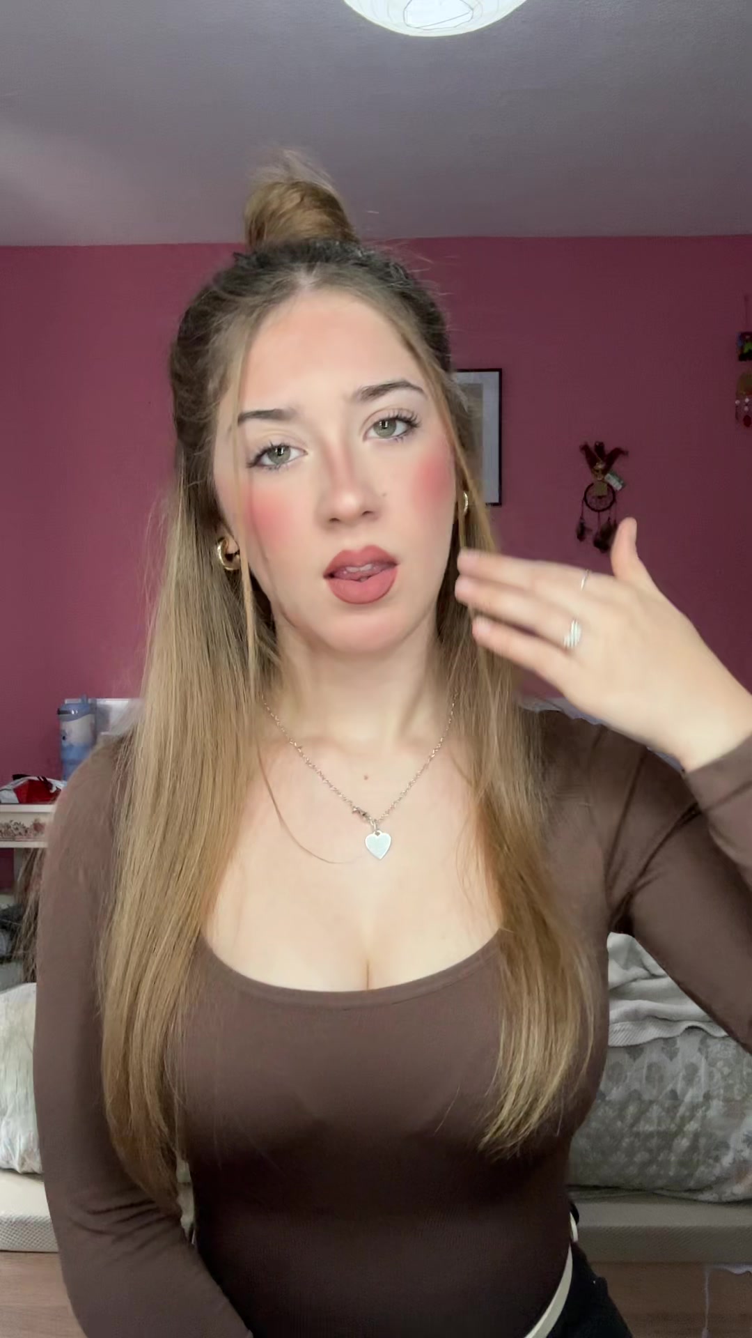 @Laura✨🎀