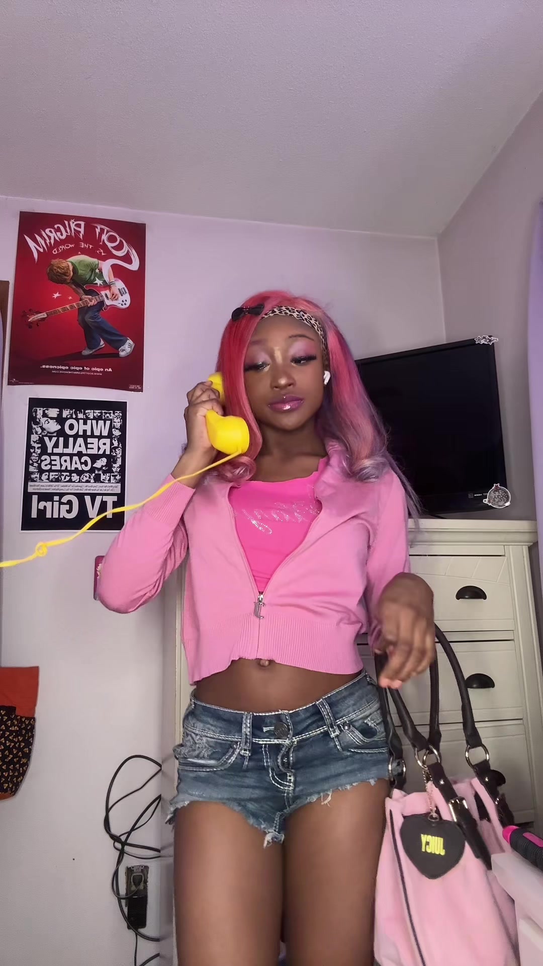 @Lanniikys