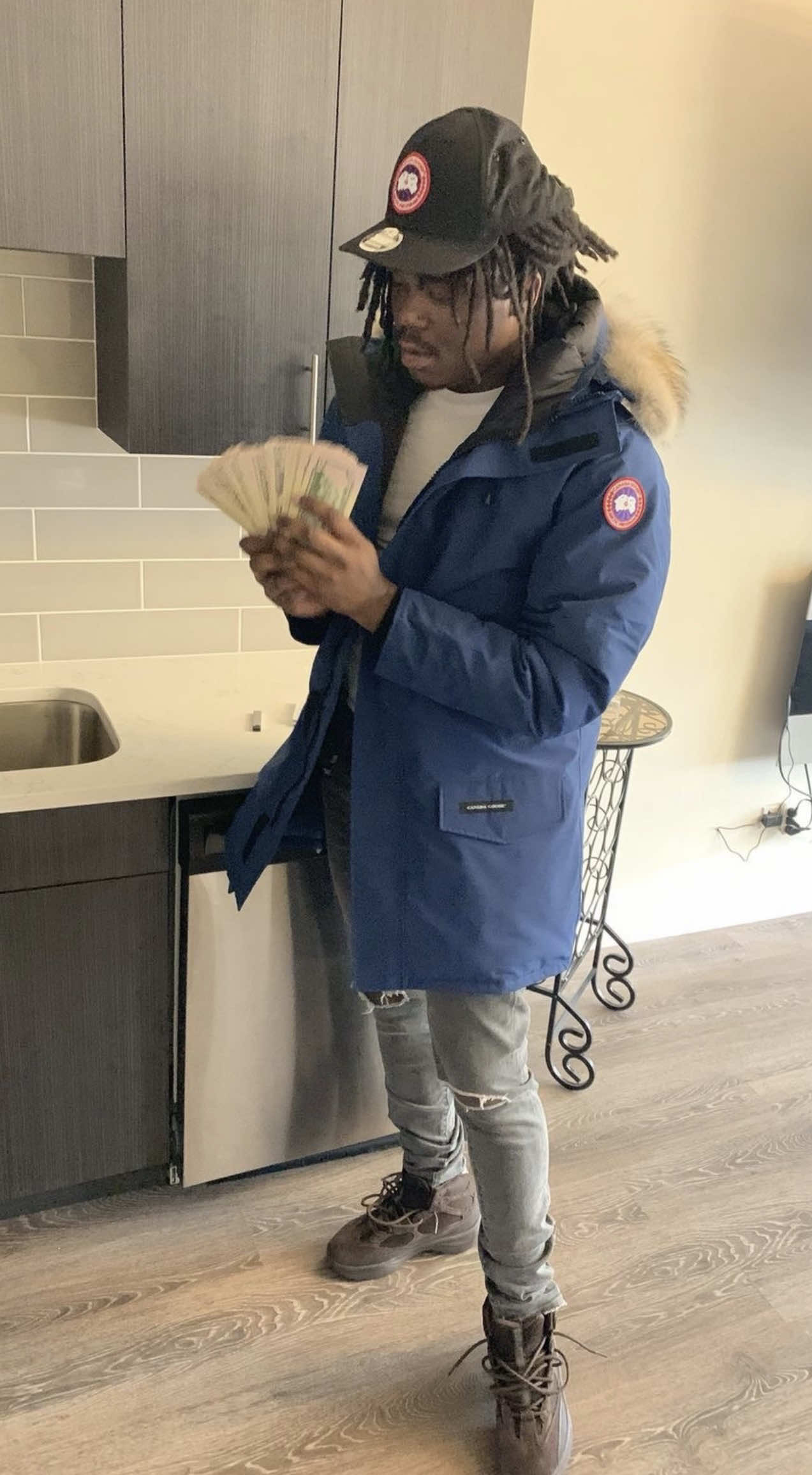 @🤑