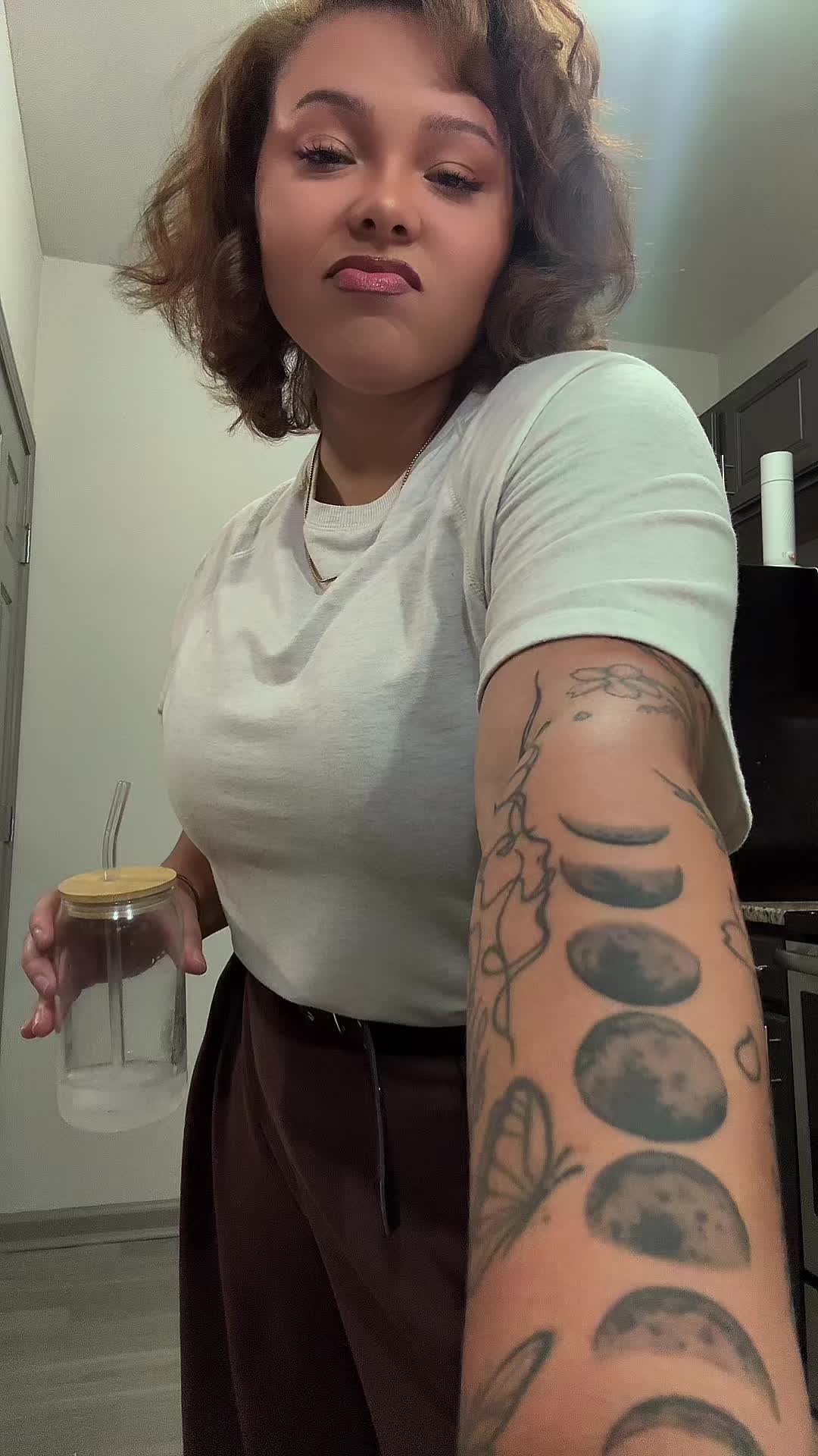 @shylynnzn