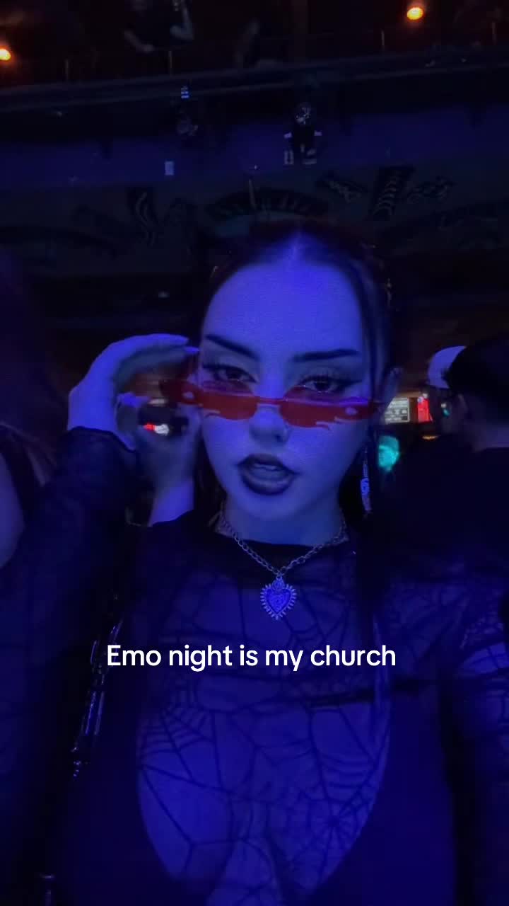 @Violet Violence