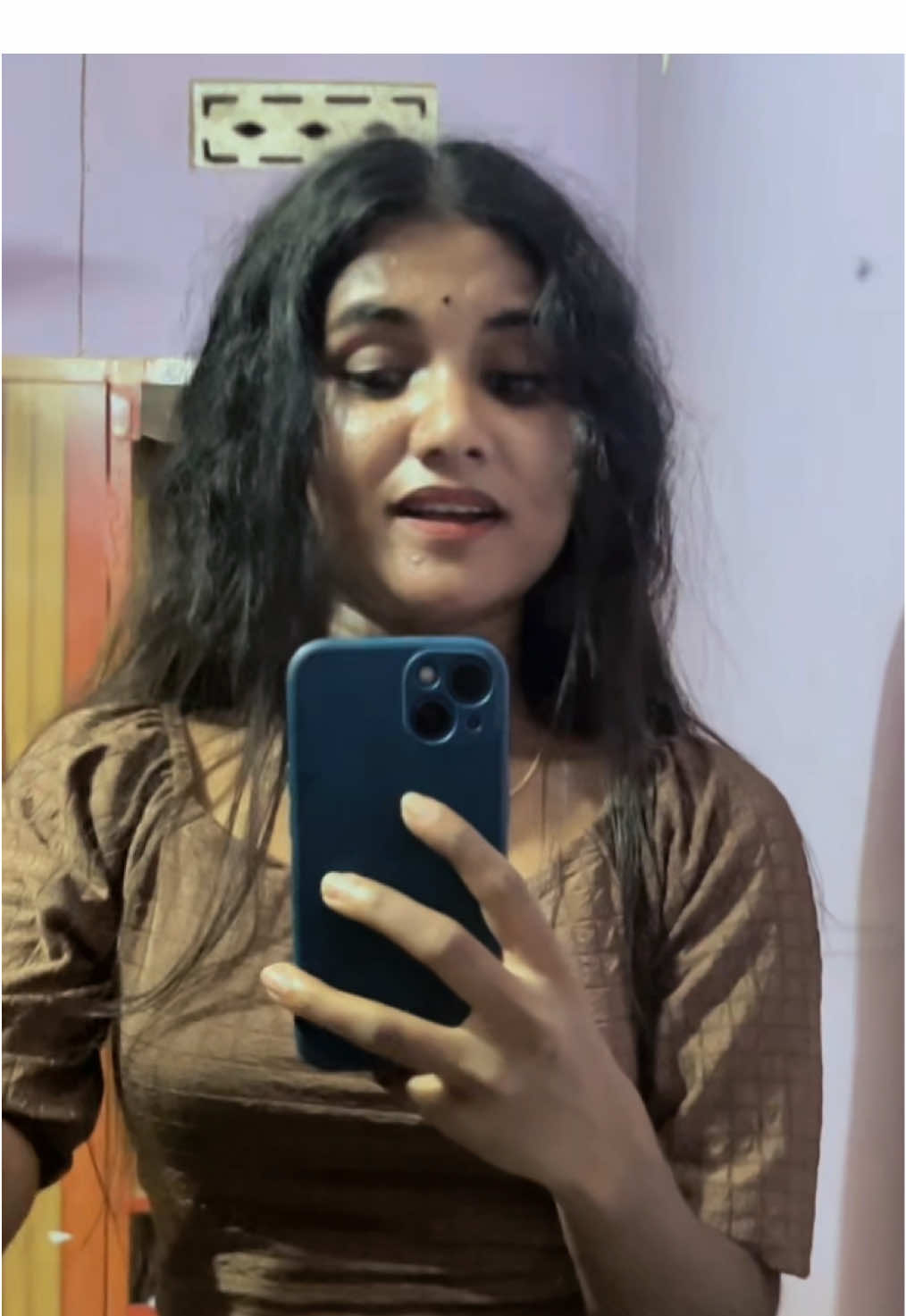 @Aniya💫