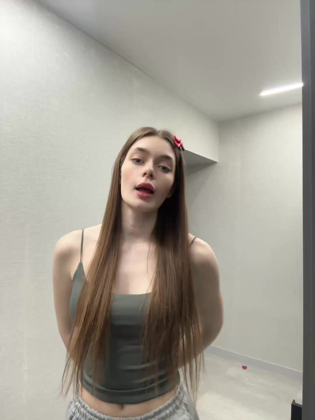 @kuzminanea