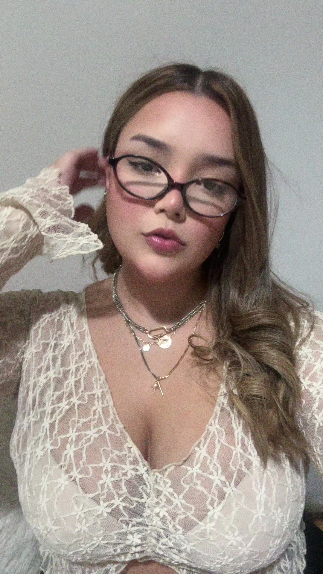 @Lara