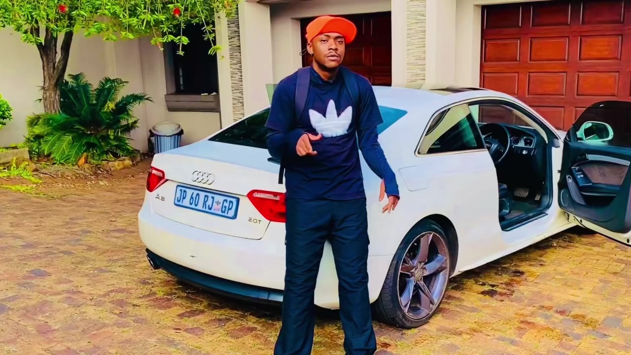 @Leblesser via LnB705