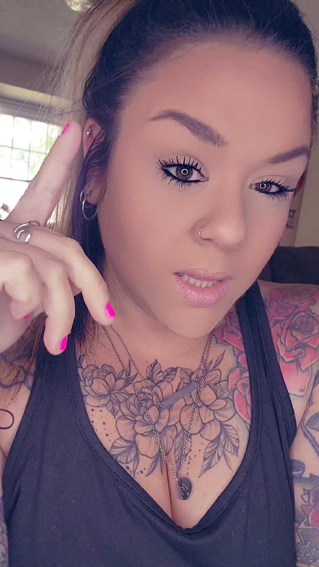 @✨️🖤Brittany🖤✨️