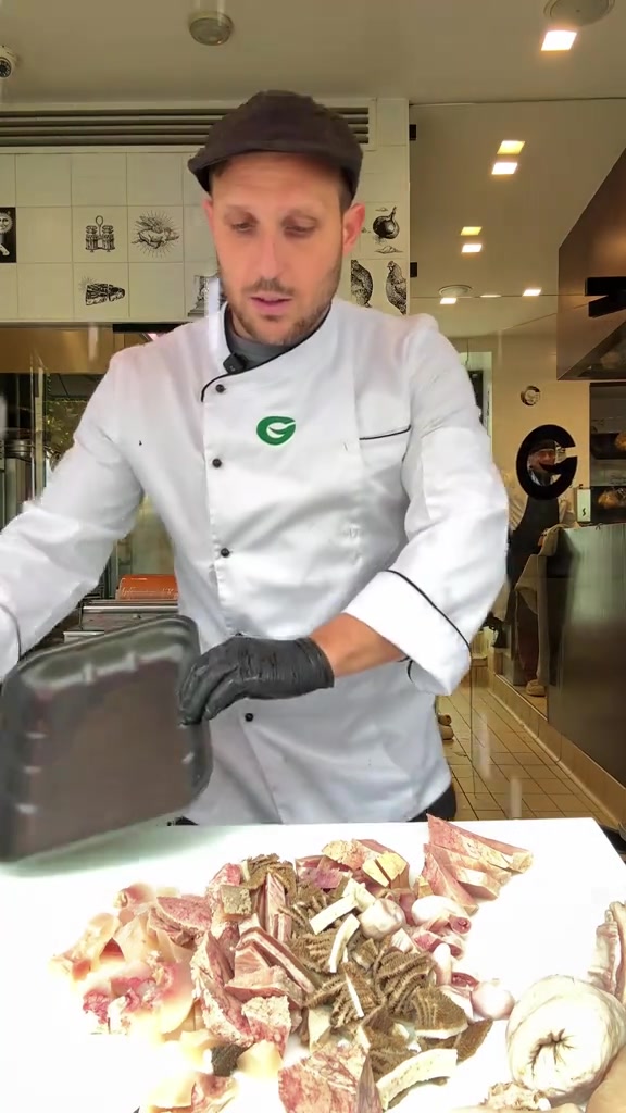 @Gasparino