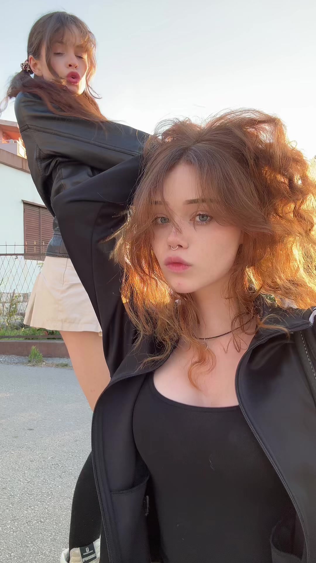 @суня