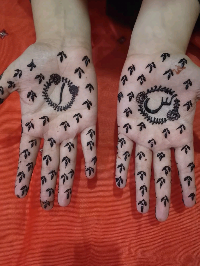 @mehndi by laraib❤️