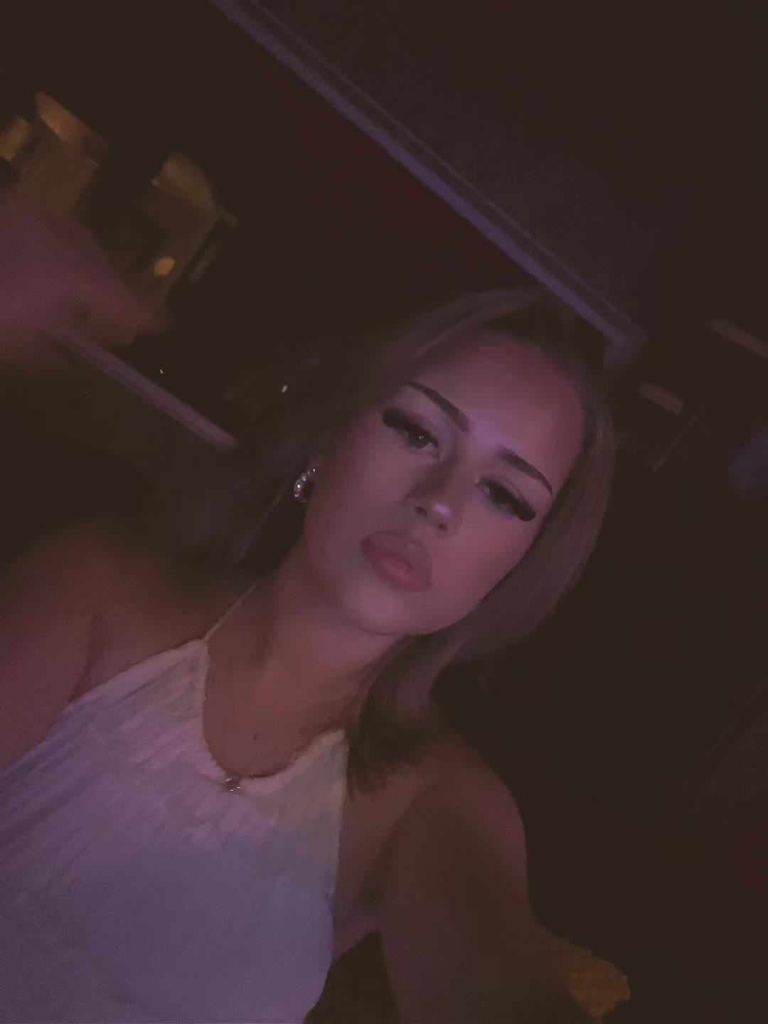 @𝐿 💋