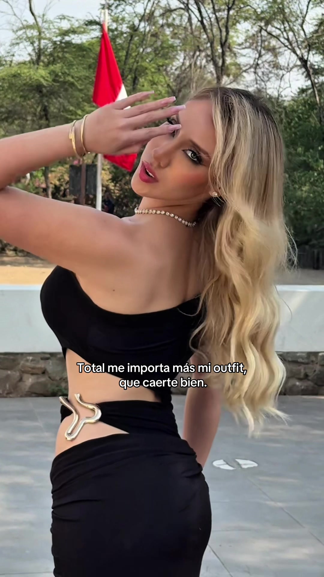 @Nicole Sens&eacute;b&eacute;