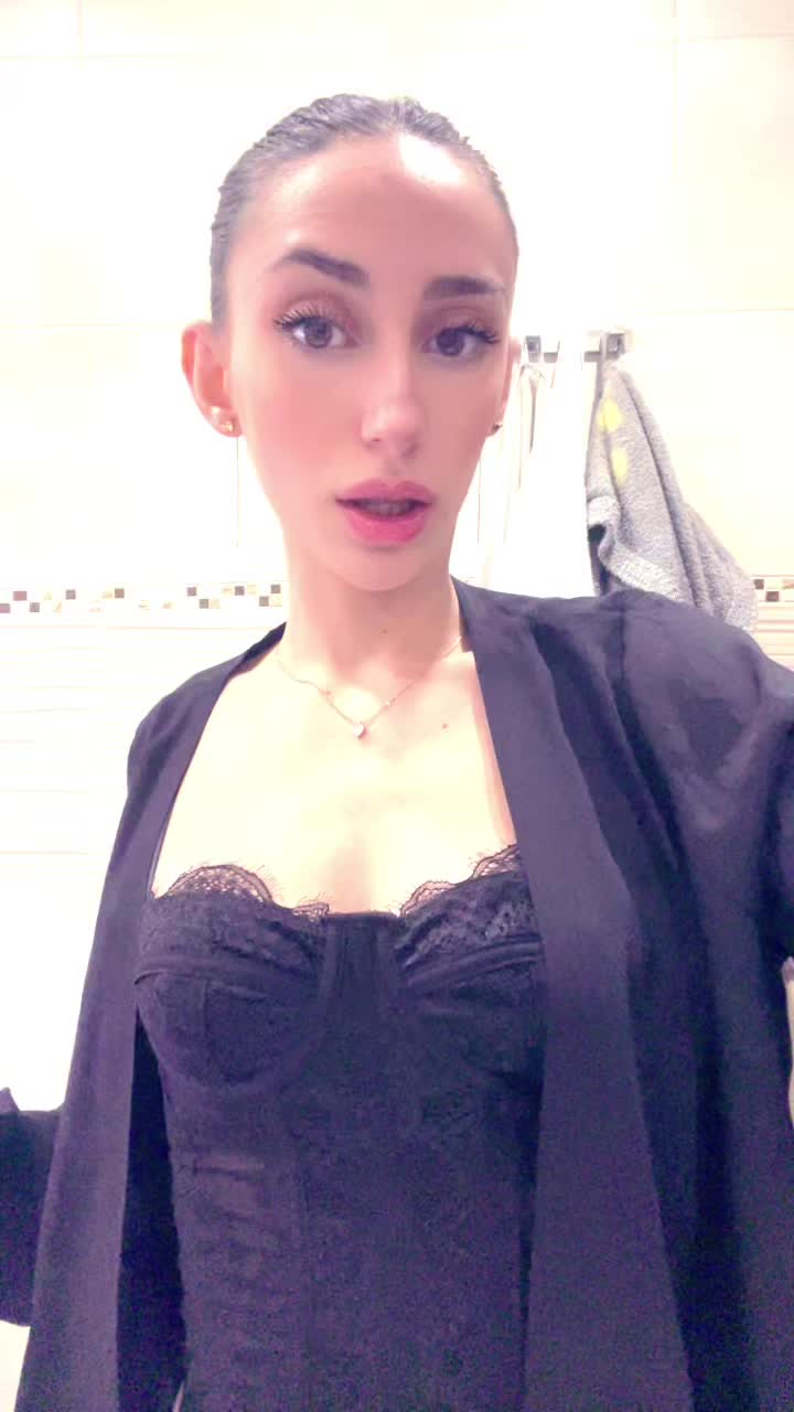@𝐻𝑜𝑙𝑦𝑙𝑜𝑟𝑦👽&diams;️