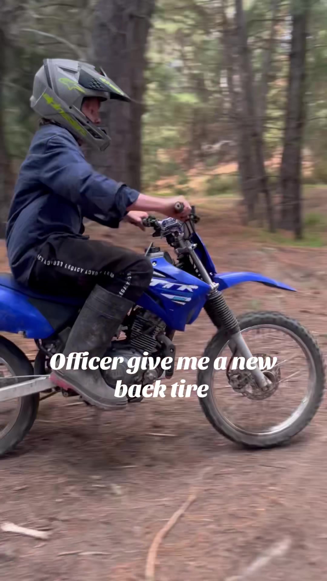 @Itskyeyoudogst1