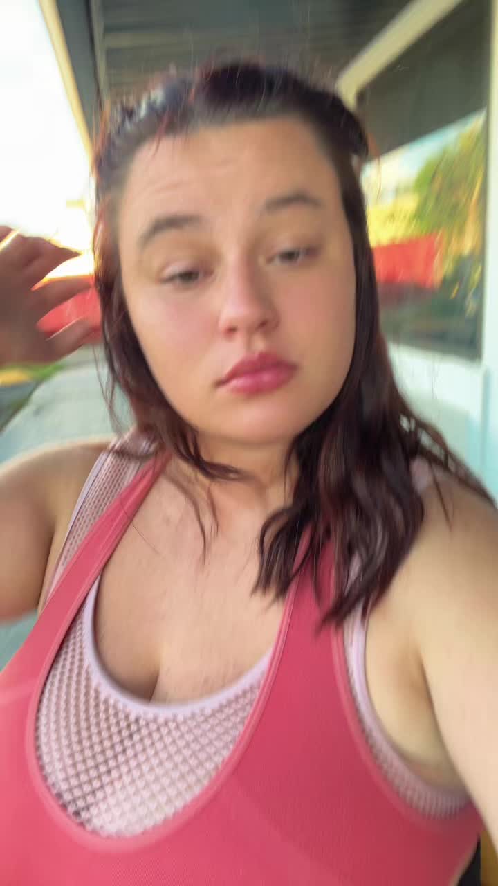 @tiarah🫥