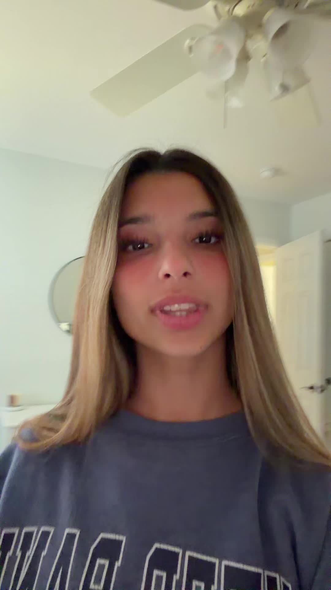@Ava