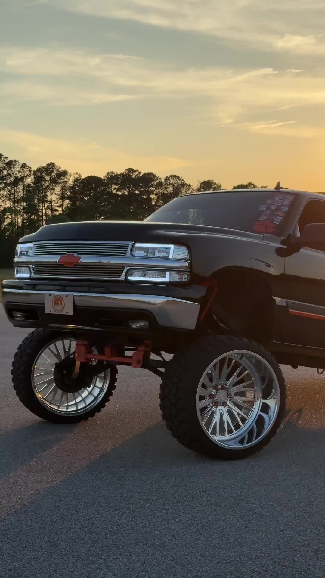 @𝓣𝓾𝓬𝓴𝓮𝓻 𝓛𝓮𝓰𝓰
