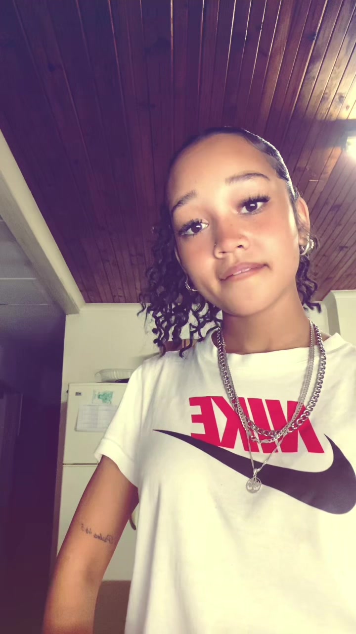@𝔱𝔢𝔯𝔯𝔦_𝔞𝔯𝔢𝔫𝔡𝔰𝔢