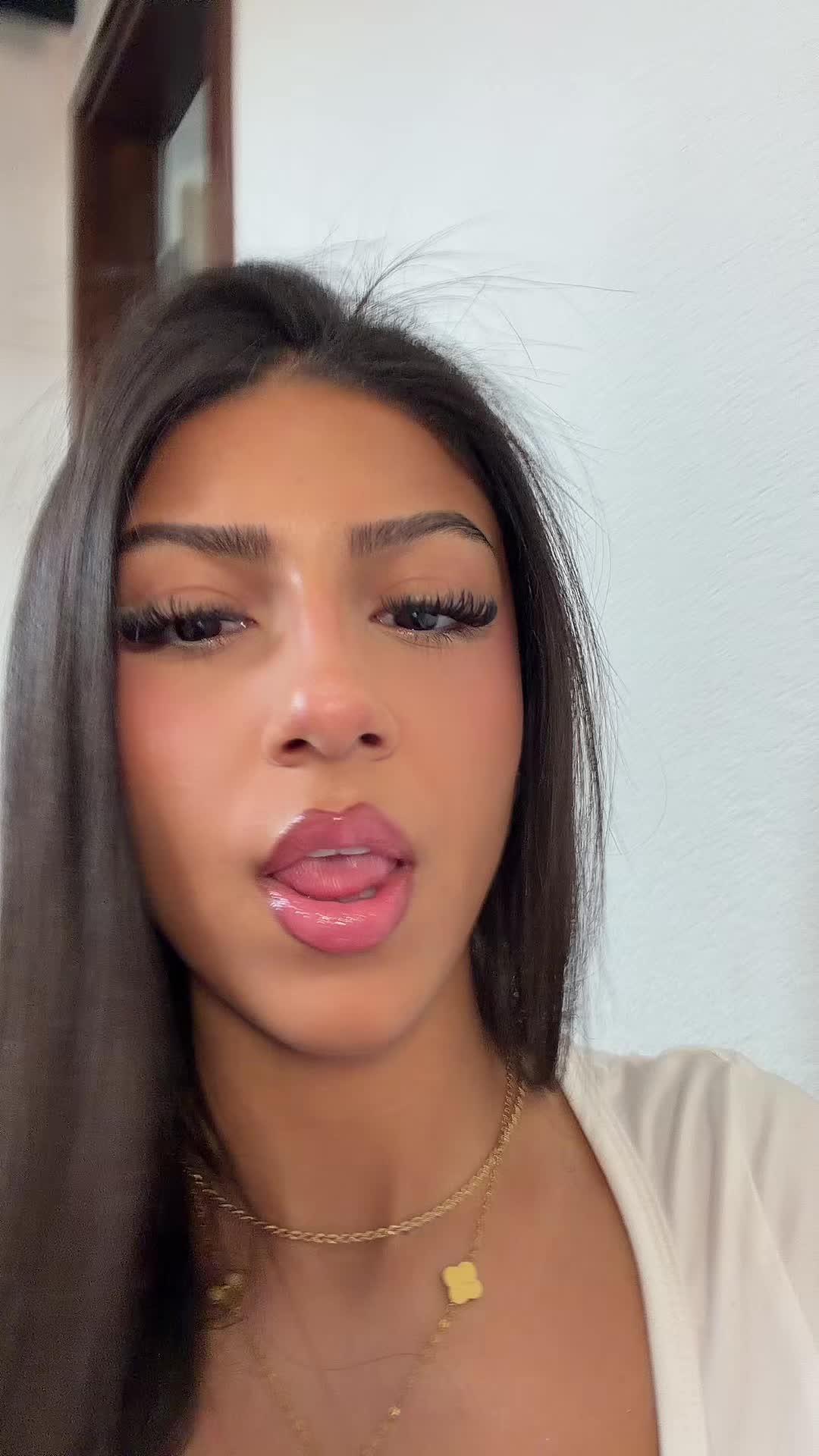@𝐋𝐔𝐃𝐖𝐈𝐆𝐒𝐁𝐔𝐑𝐆✌🏽
