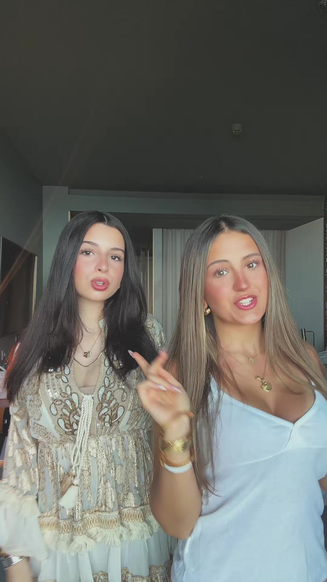 @𝐬𝐞𝐥𝐢𝐧