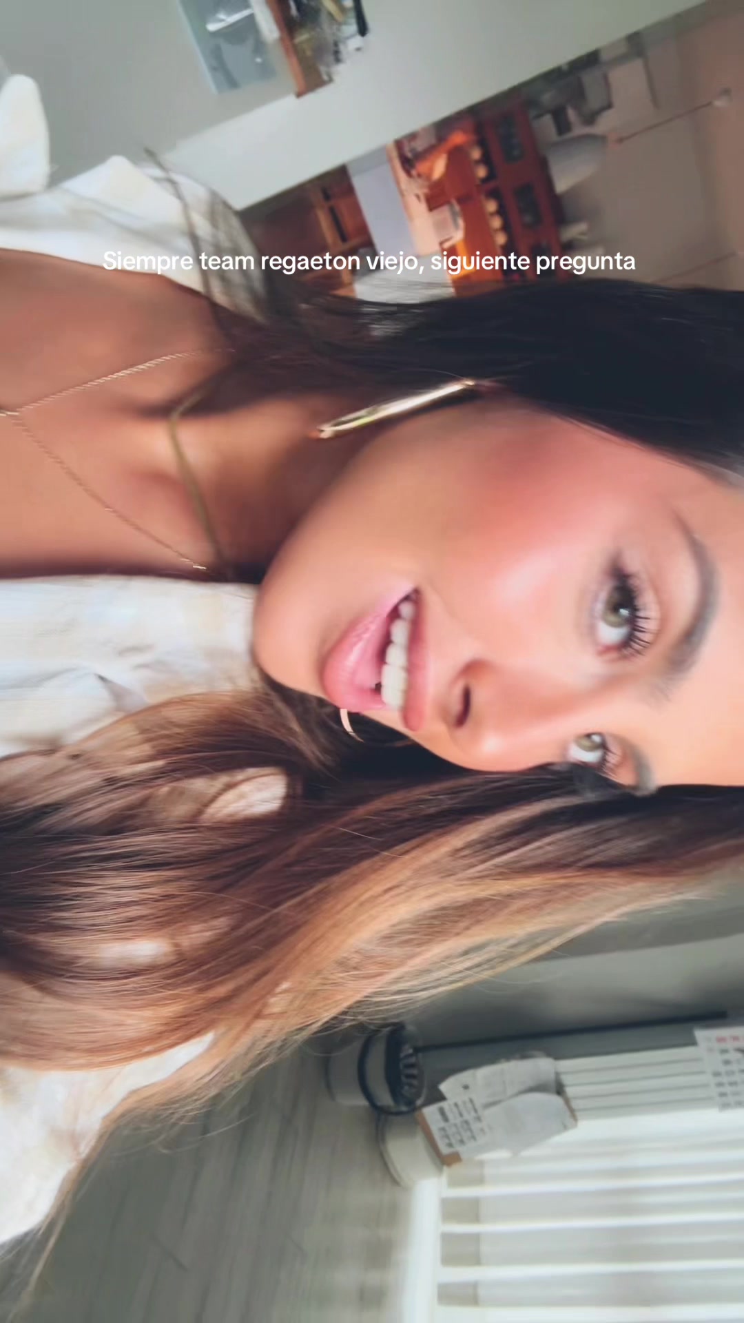 @Angelabeamonte