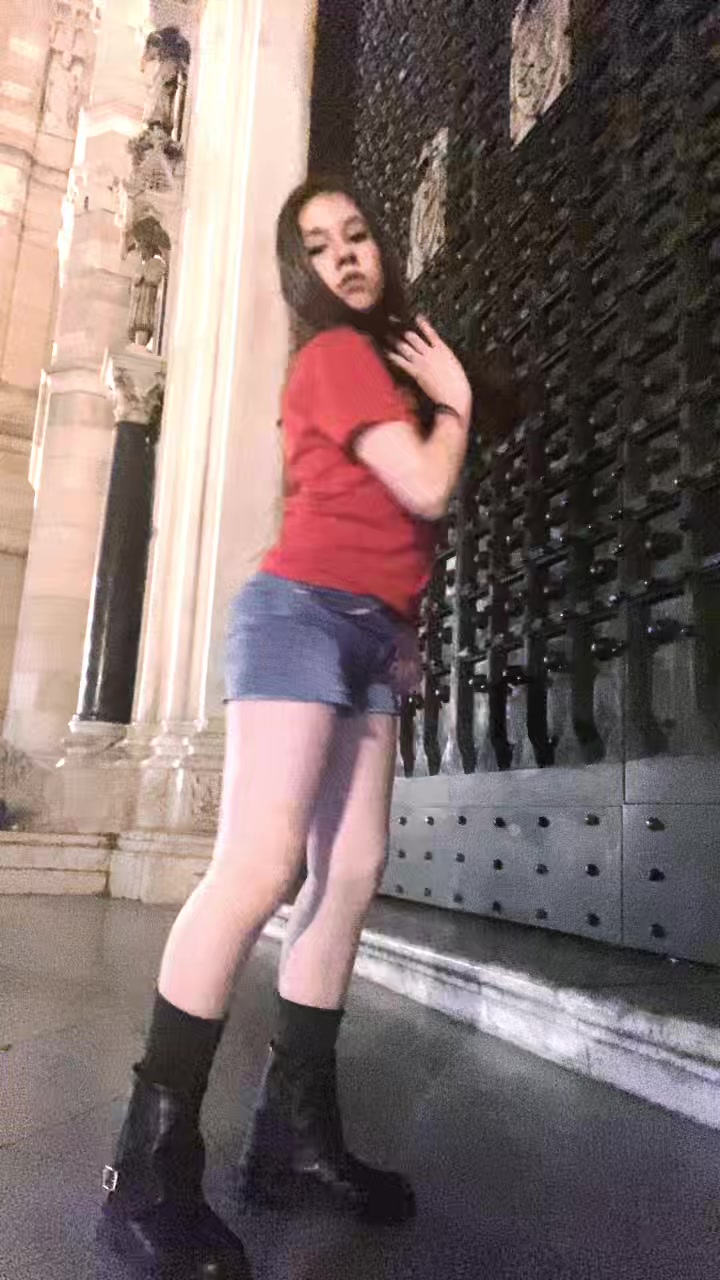 @Dalila.dombr&eacute;.