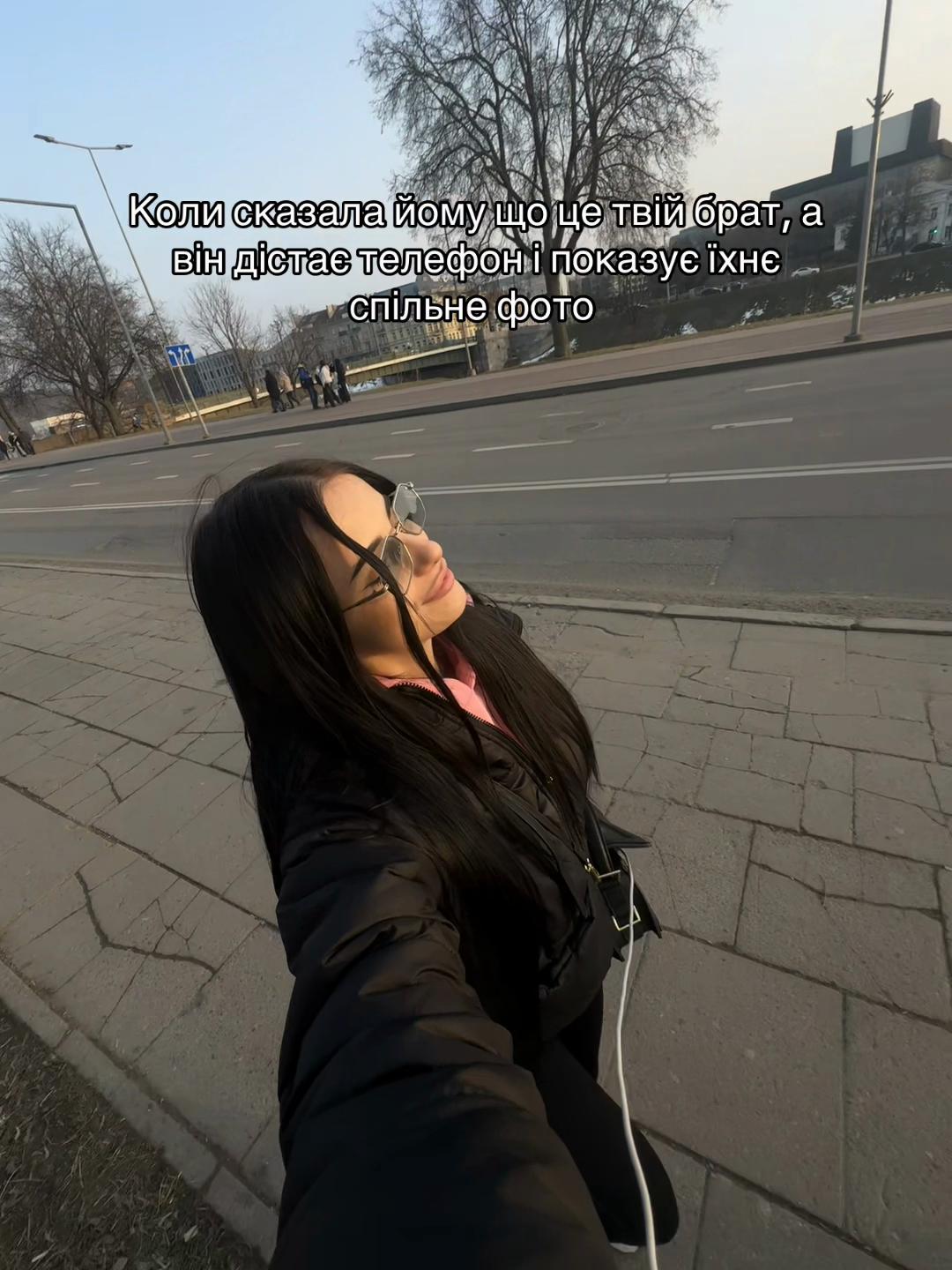 @mikis_