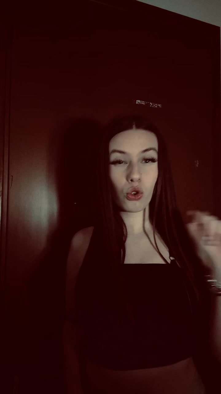@𝟐𝟑