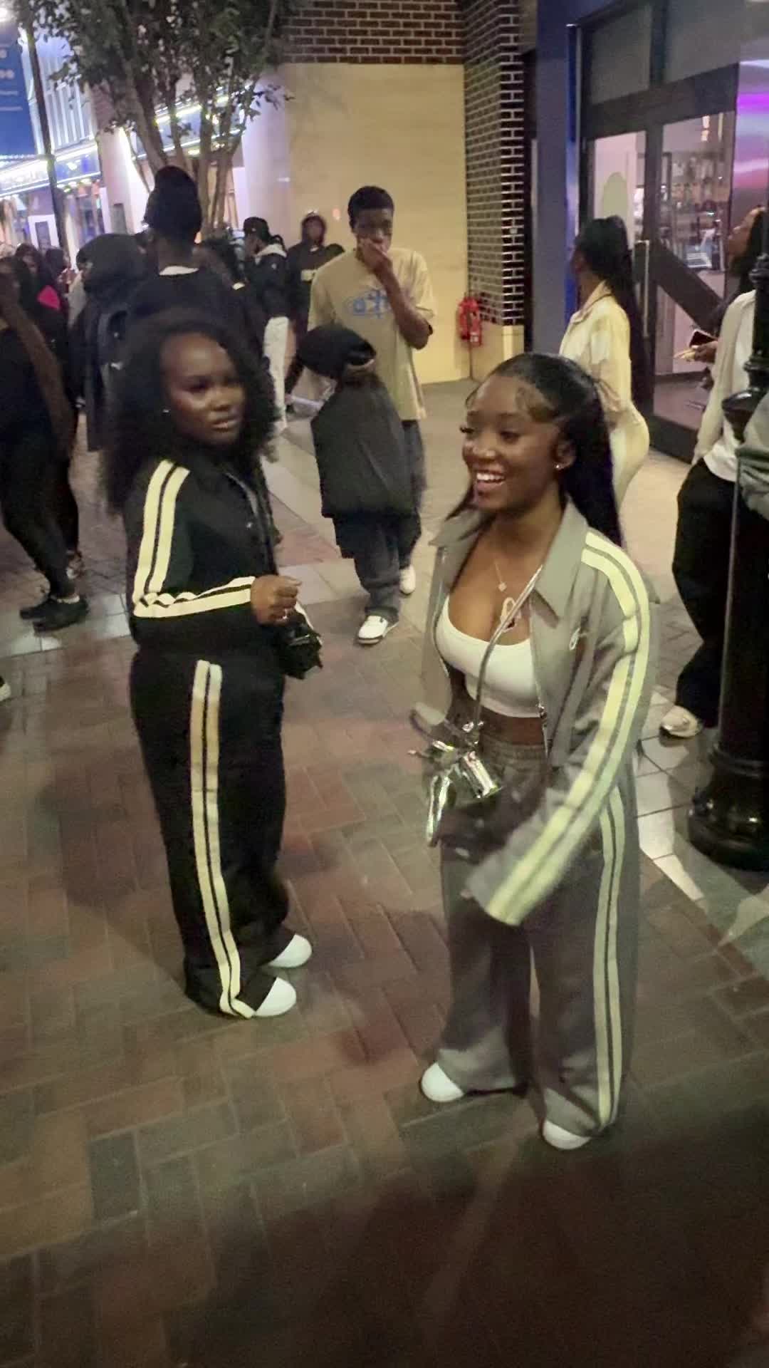 @lilyyyy