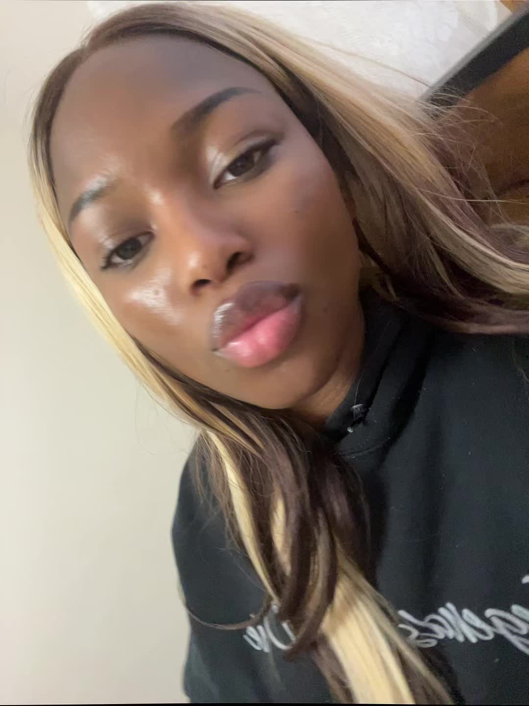 @amiyabratton