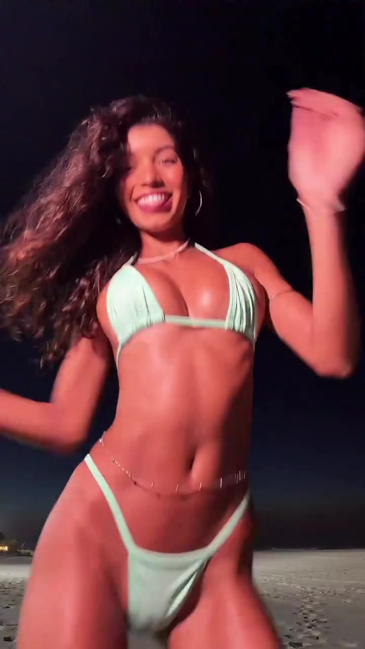 @Beautiful_Women_TV