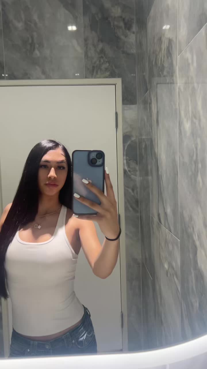 @𝖊𝖘𝖙𝖗𝖊𝖑𝖑𝖆