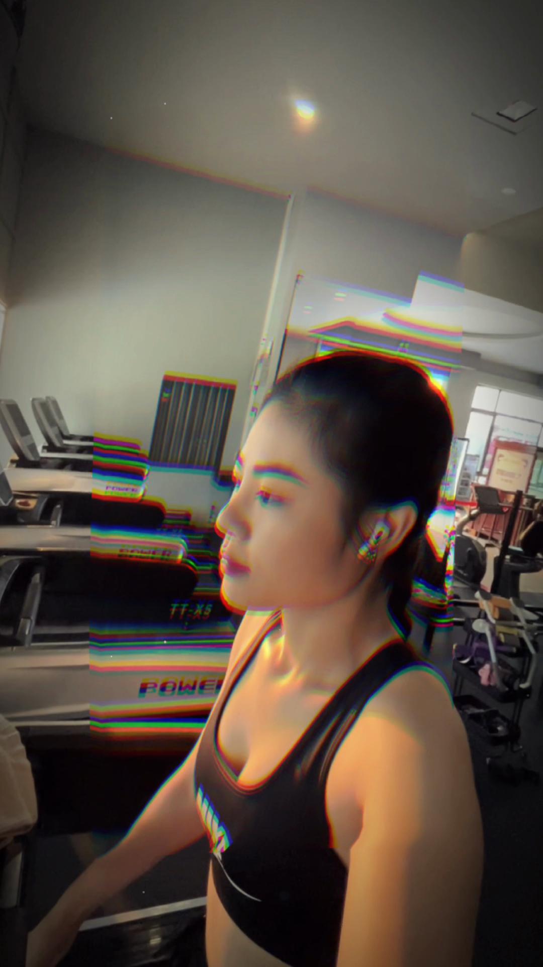 @Sáu giờ dậy🦦