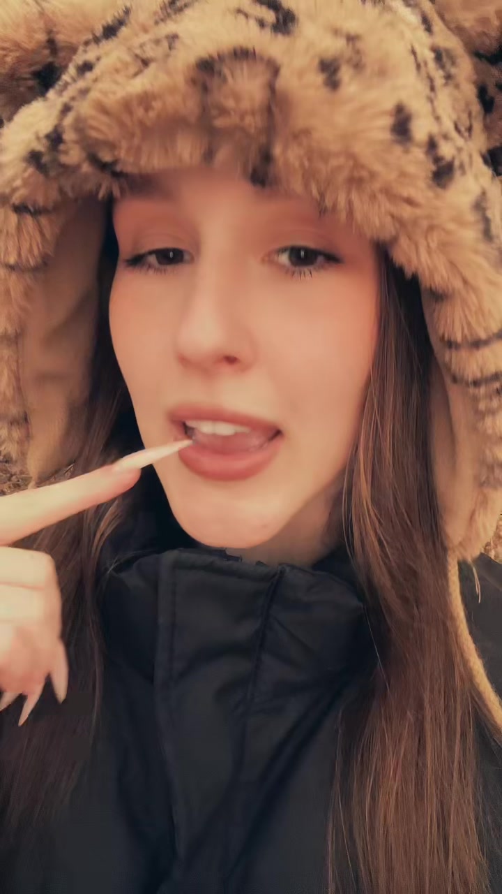 @Аделина