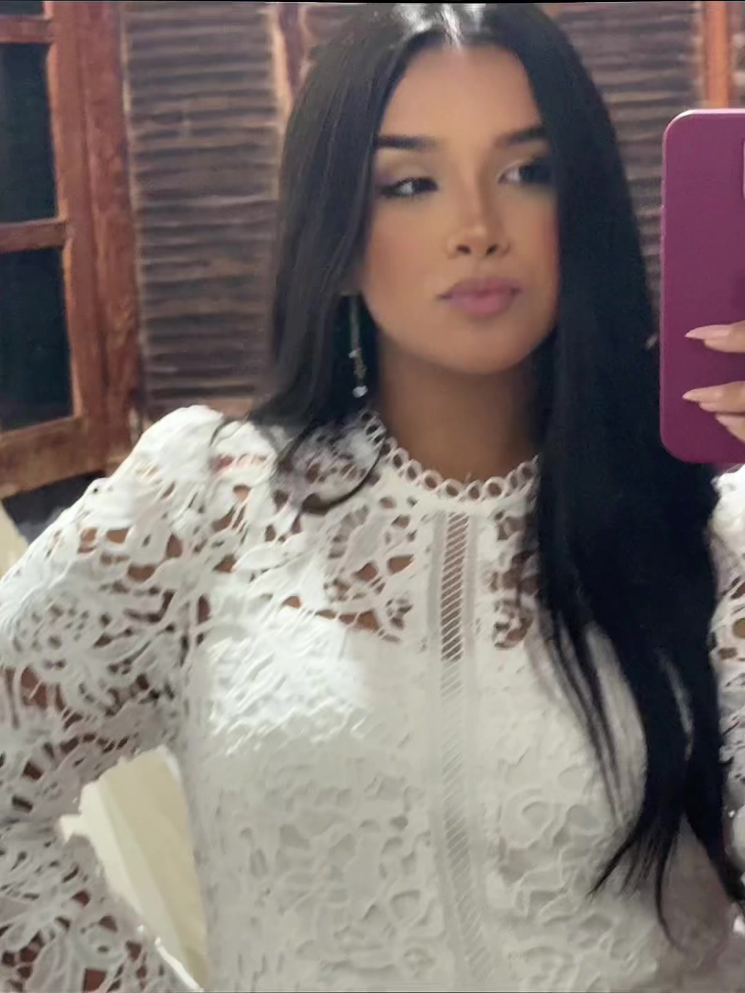 @Tha&iacute;s