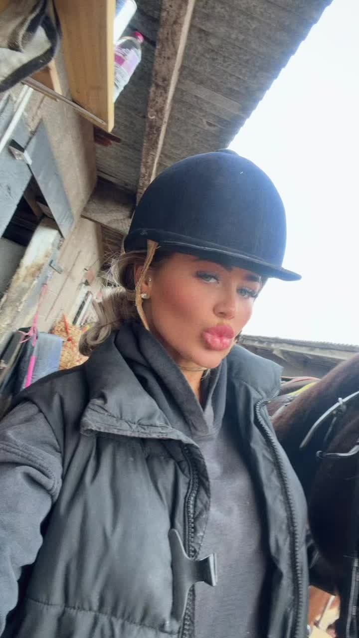 @Lilyrosexx