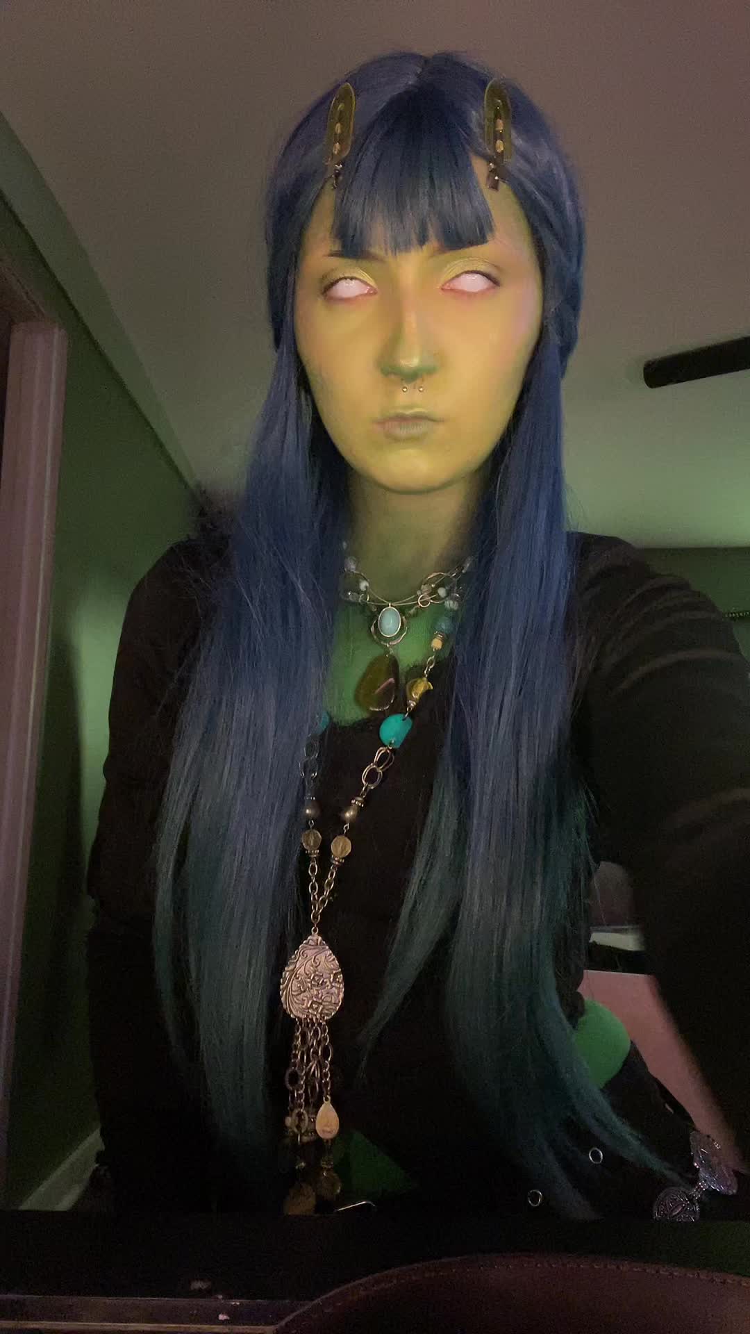 @🐑