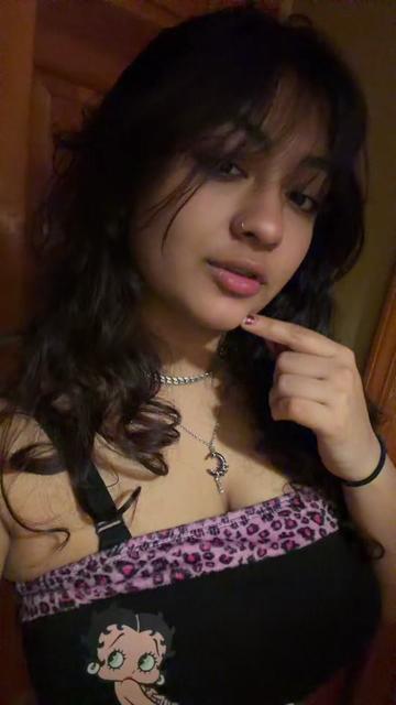 @✮ simi ✮
