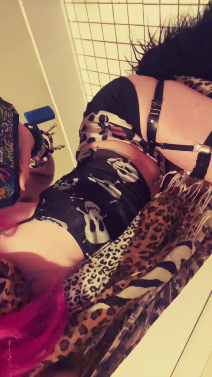 @alondra z.