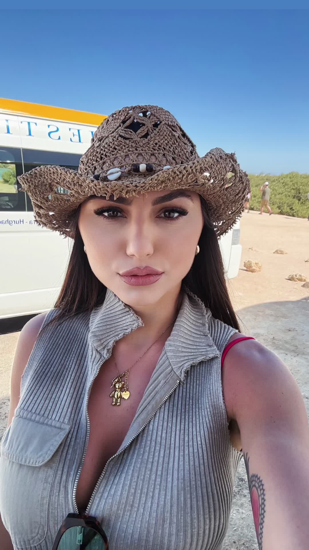 @𝑪𝑨𝑹𝑴𝑬𝑳𝑨🖤