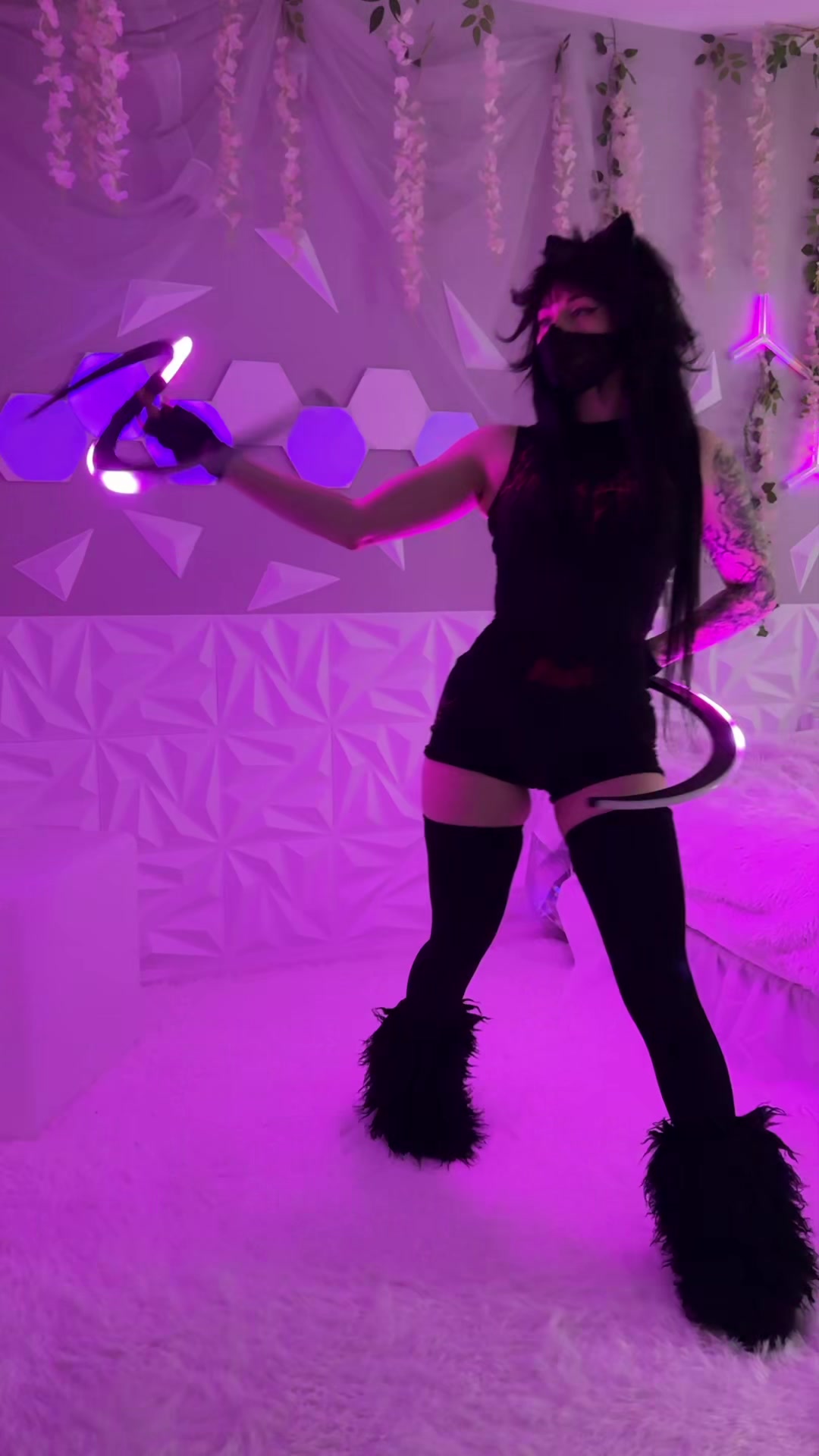 @Pyro.Kitten
