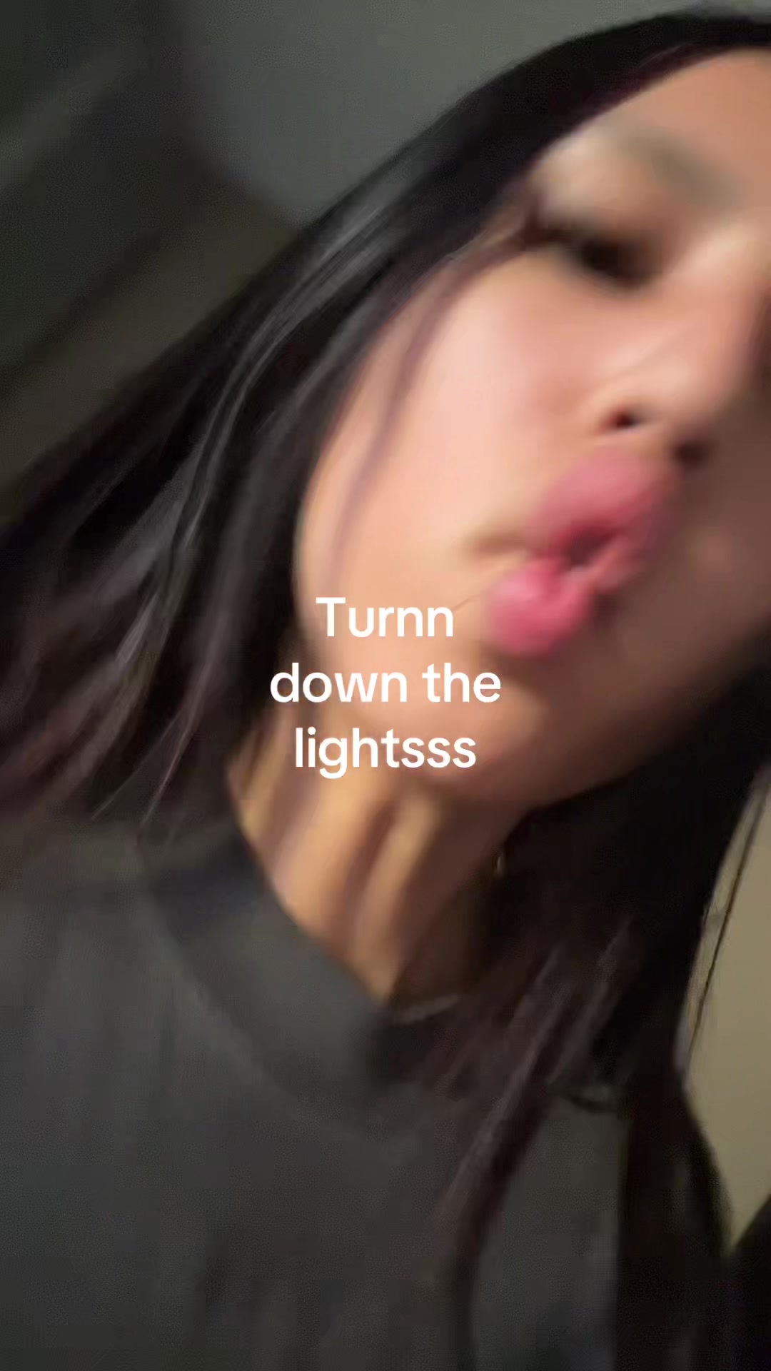 @𖣂