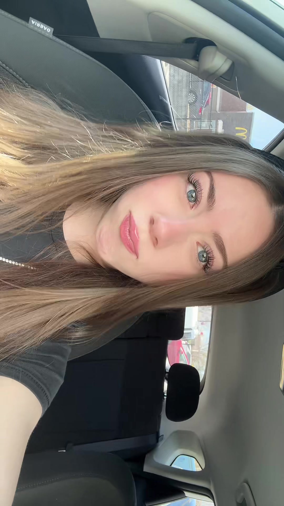 @avry555