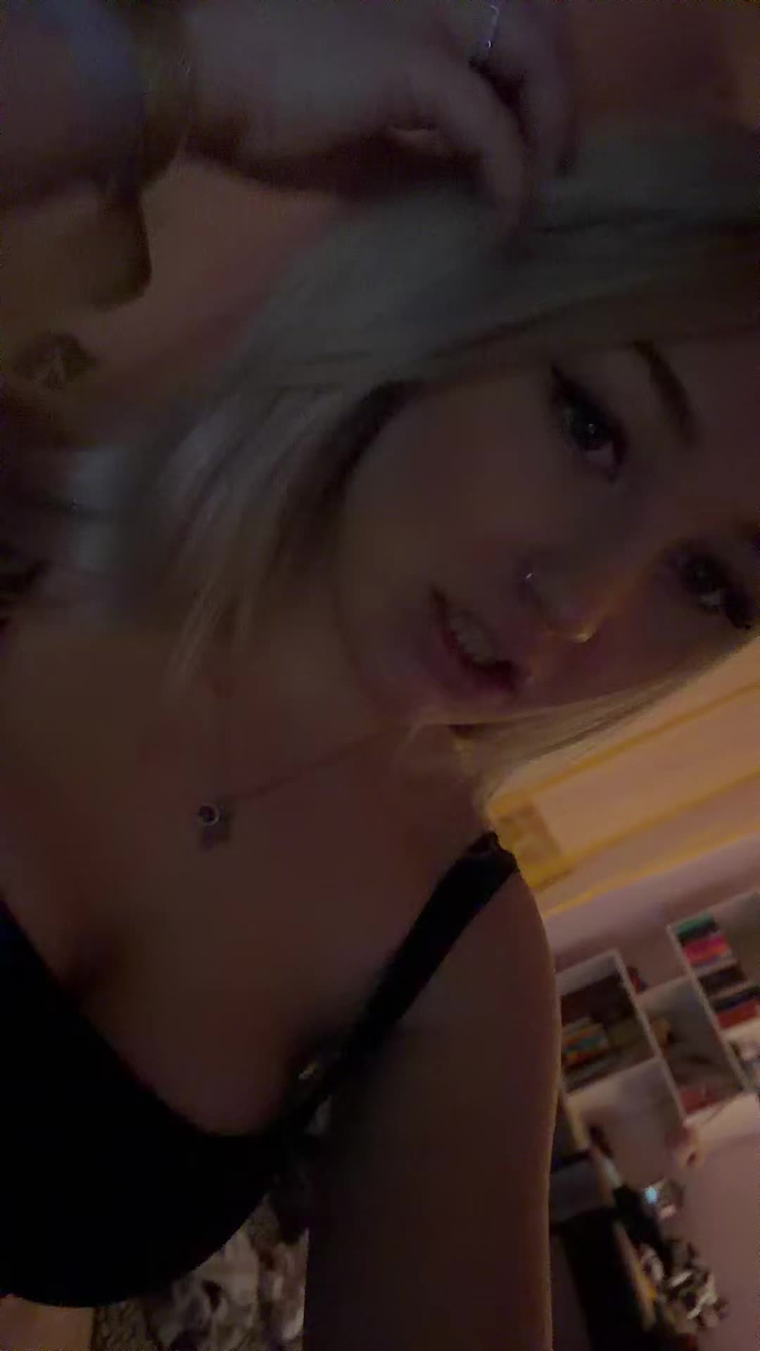 @L Y L O U