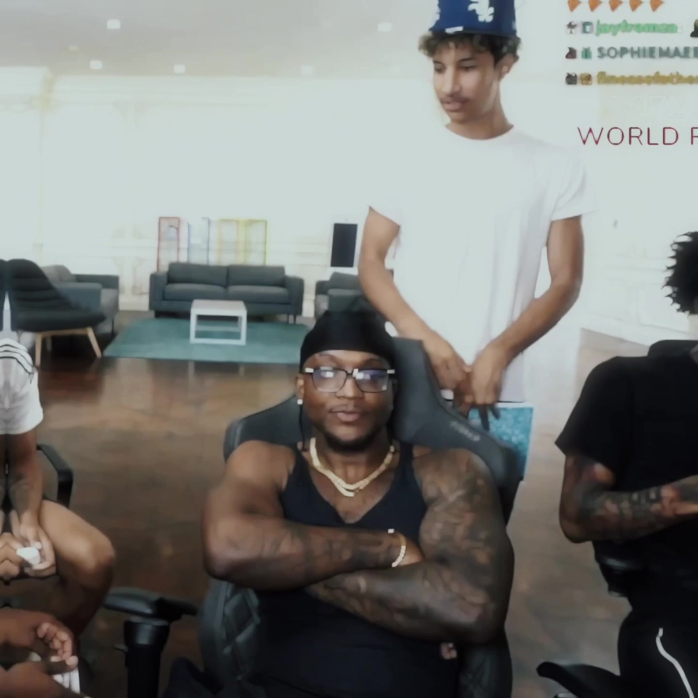 @ez