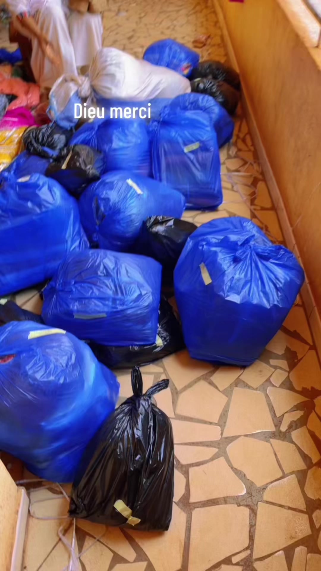 @Petit Chine &agrave; Bamako🥳🥳🥳🥳🥳
