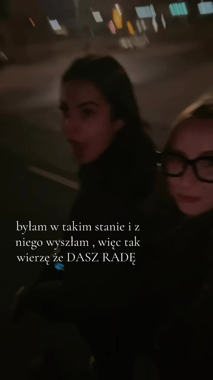 @juliaaa