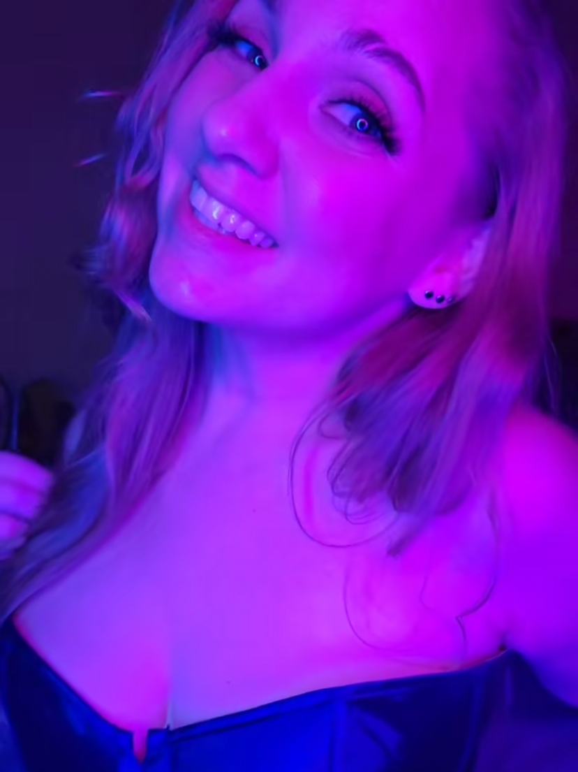 @HayAnna