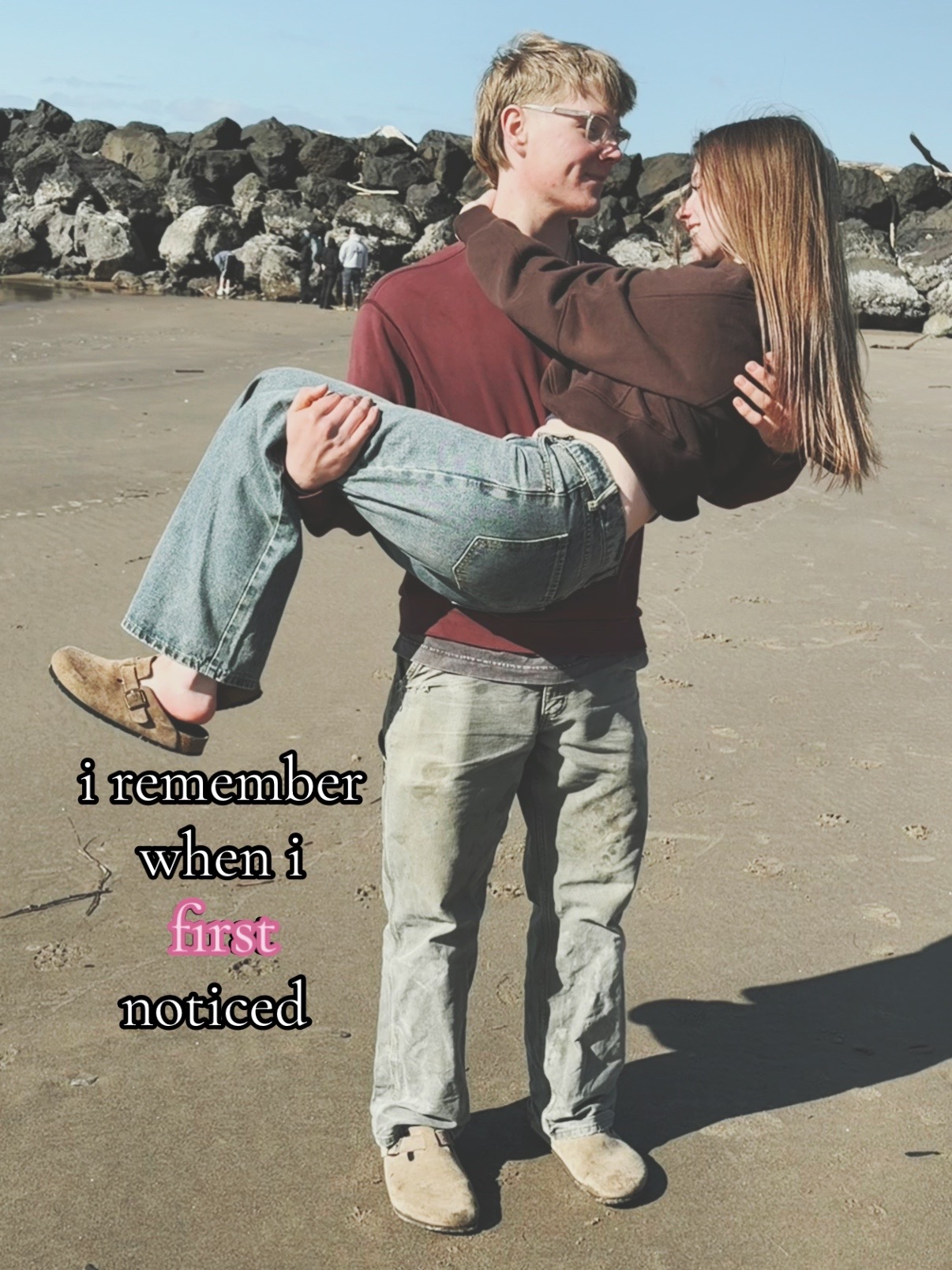 @𝚜𝚘𝚙𝚑𝚒𝚎